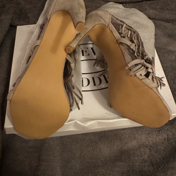 Steve Madden Suede Fringe Sandals - Picture 2 of 4